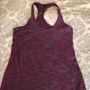 Lululemon workout tank.